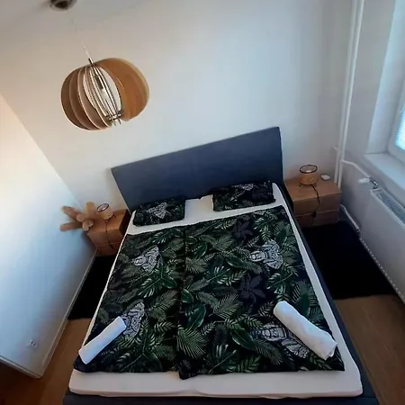 Lovely Flat In A Great Location كَشّا