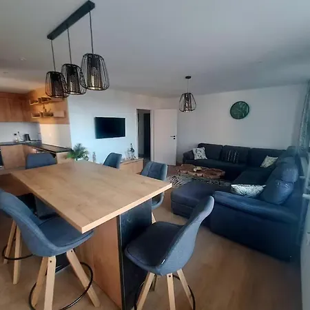 Lovely Flat In A Great Location منزل للإقامة *